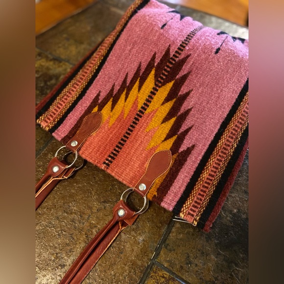 Artsy eclectic handwoven wool rustic boho Western pink burgundy leather purse - Picture 10 of 10